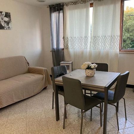 Appartamento Sulla Piazza 90 M Dal Mare อันซีโอ ภายนอก รูปภาพ